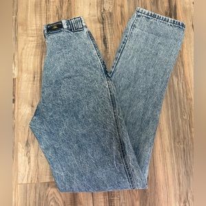 Vintage Acid Wash Rockies